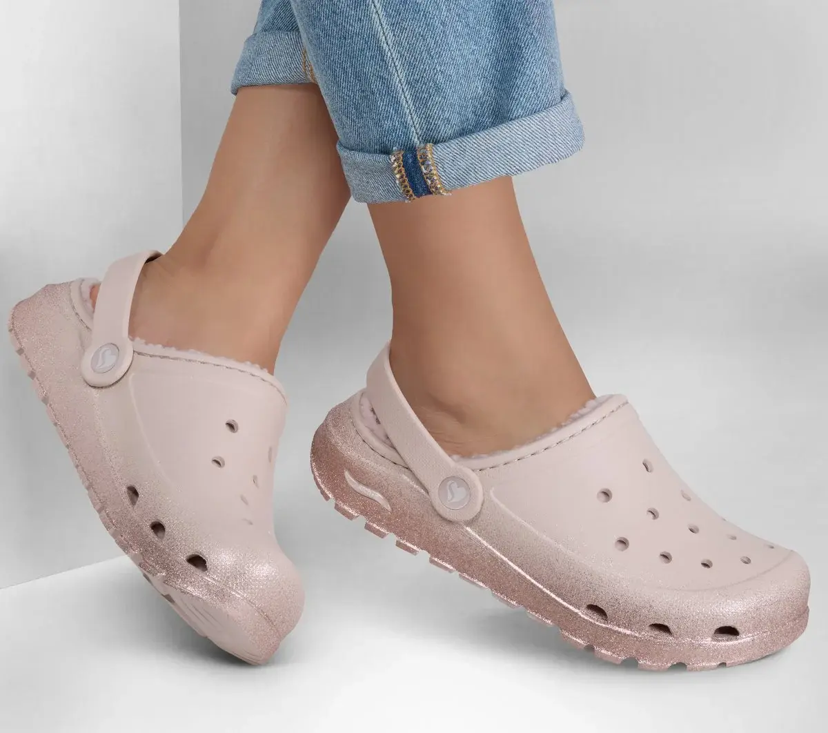 Foamies: Arch Fit Footsteps – Glisten