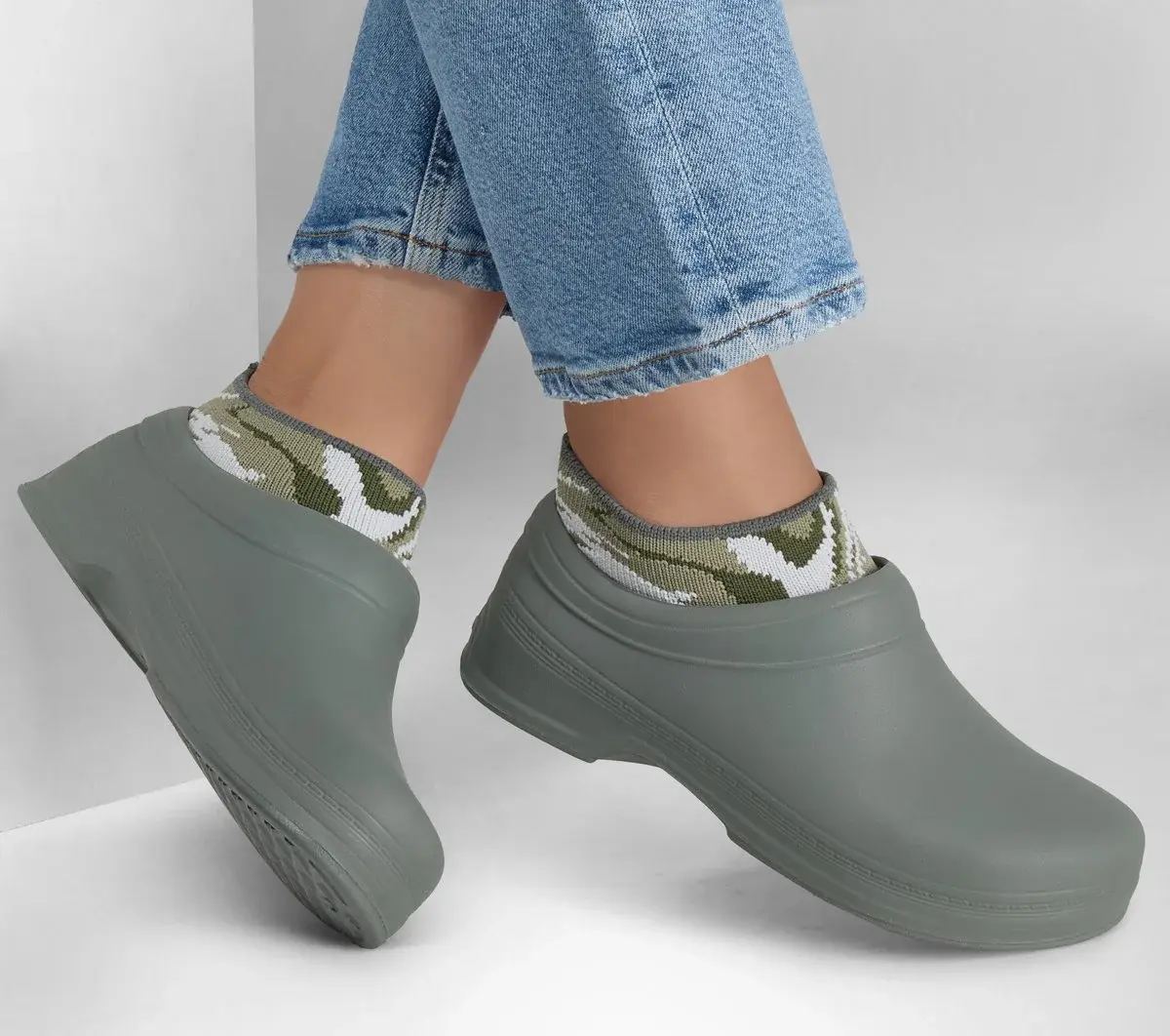 Foamies: Lite-Hearted – Camo Chic