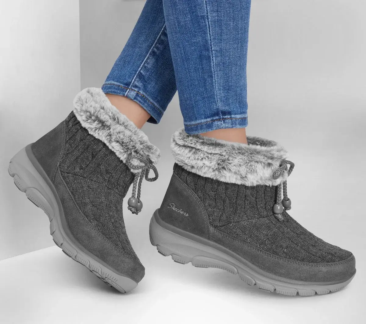 Relaxed Fit: Easy Going – Fall Ice Angel Relaxed Fit: Easy Going – Fall Ice Angel