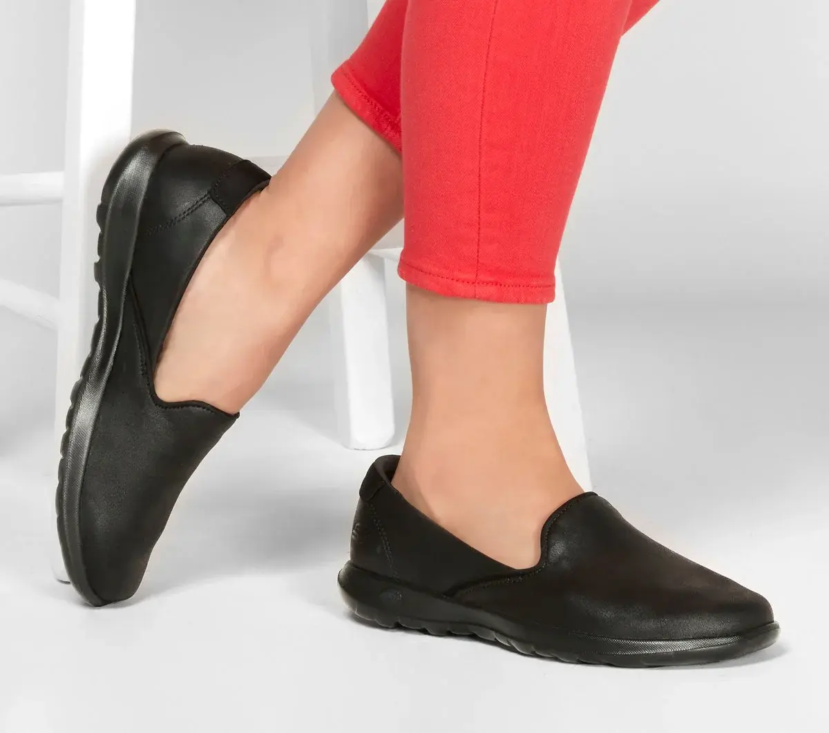 Skechers GOwalk Lite – Queenly