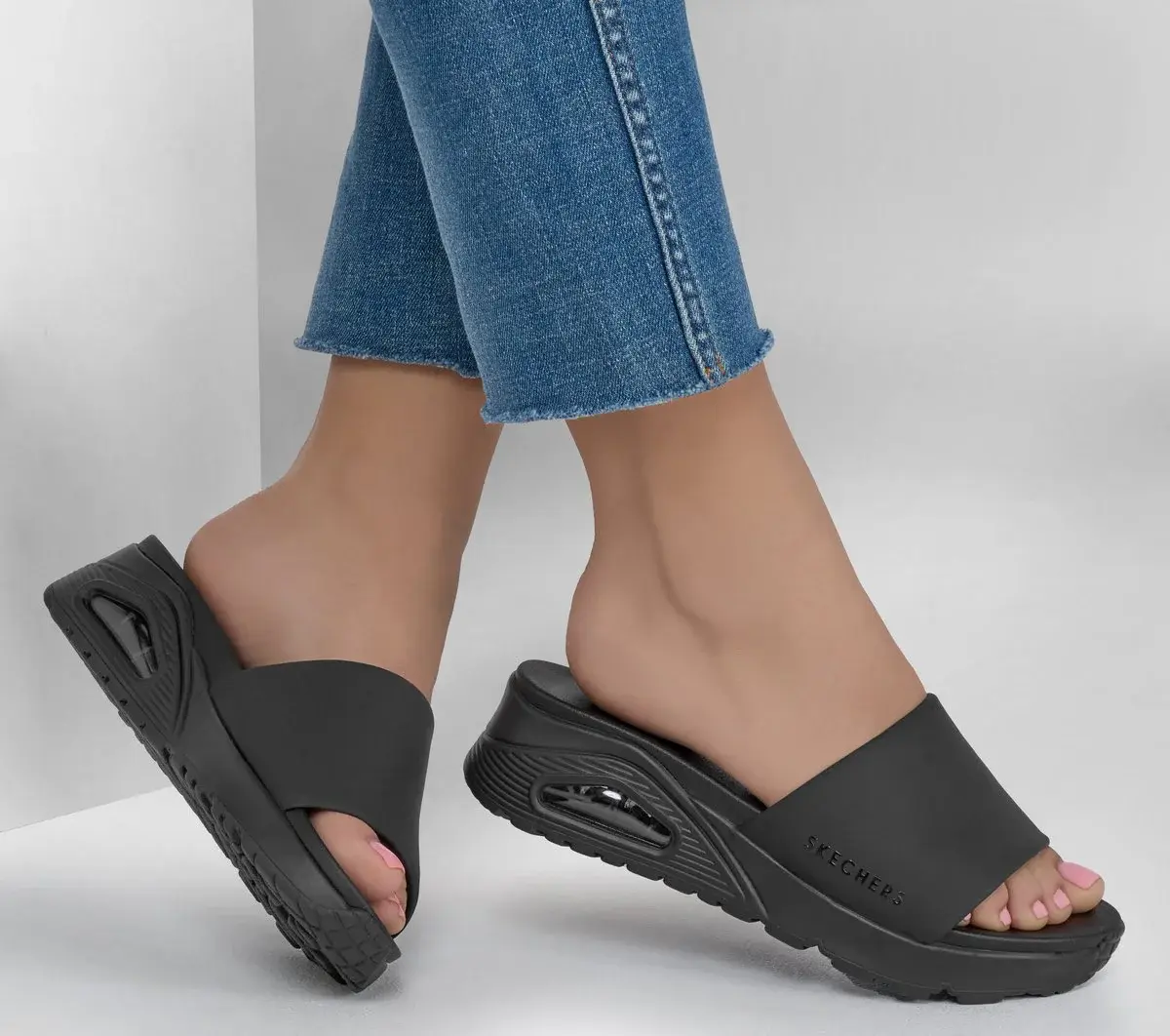 Uno – Stand Together